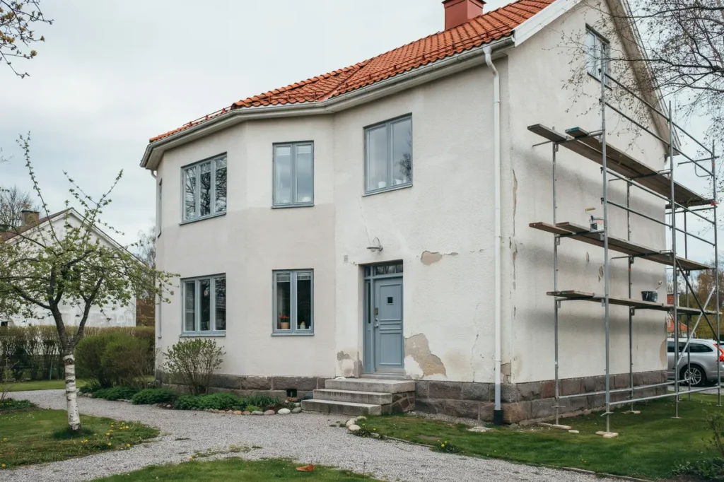 m la putsad fasad r tt s v ljer du f rg och underarbete som h ller ver tid